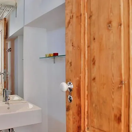 Pen-arts Apartment- Principe Real Garden - Bairro Alto Apartment Lissabon