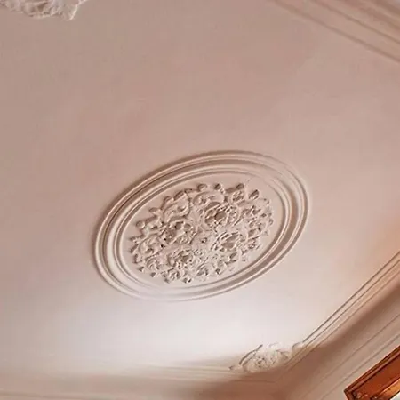 Pen-arts Apartment- Principe Real Garden - Bairro Alto Lissabon