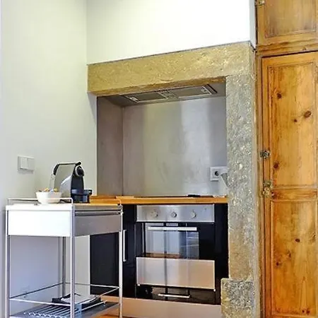 Pen-arts Apartment- Principe Real Garden - Bairro Alto Lisbon