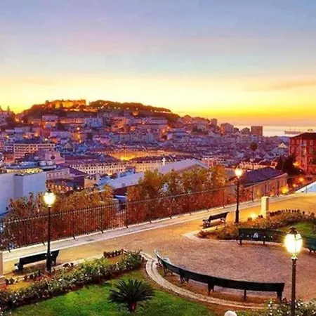 Pen-arts Apartment- Principe Real Garden - Bairro Alto * Lisbon