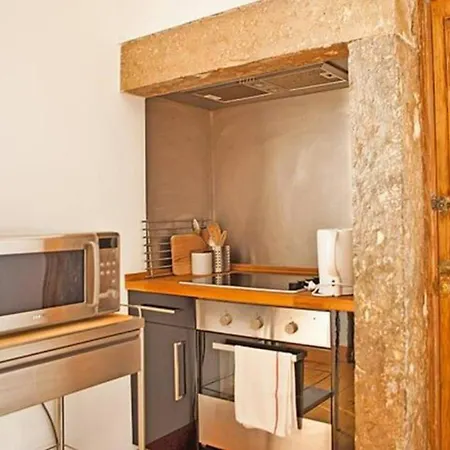 Apartment Pen-arts Modern & Stylish In Principe Real! Near Bairro Alto & Center *